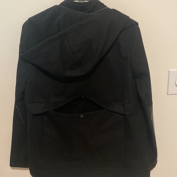 Fabletics jacket - Picture 2 of 2